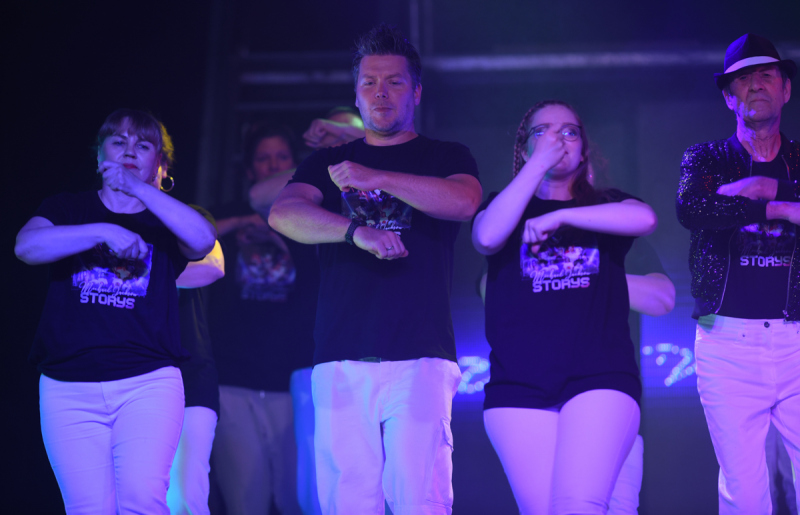 Tanzkreis-Michael-Jackson-Show-11