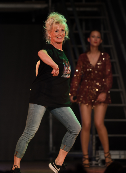 Tanzkreis-Michael-Jackson-Show-58