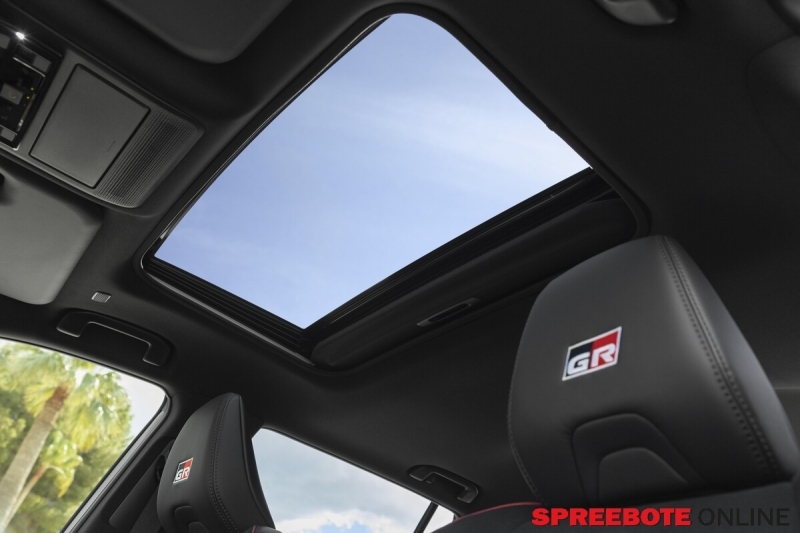 Spreebote-Toyota-RAV-4_gallery1_03