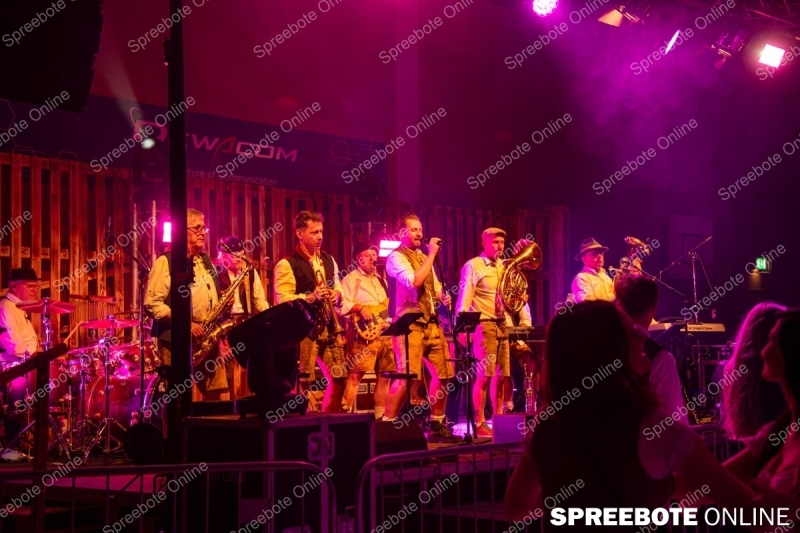Spreebote-Trachtennacht-im-Partyrausch_gallery1_12