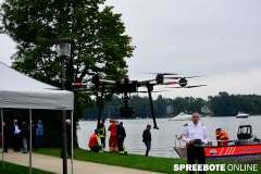 spreebote-Burke-uebergabe-Drohne-Boot-89