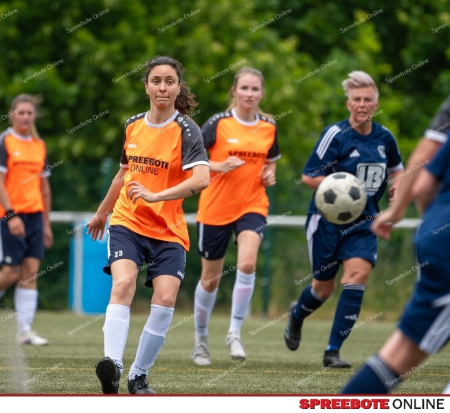 Spreebote-VfB-Damen-setzen-sich-klar-durch_gallery1_21