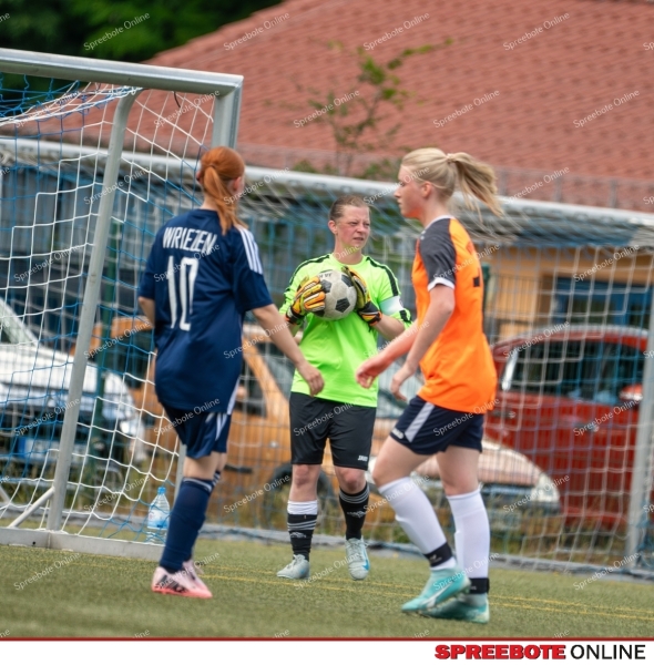 Spreebote-VfB-Damen-setzen-sich-klar-durch_gallery1_26