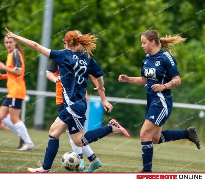Spreebote-VfB-Damen-setzen-sich-klar-durch_gallery1_30