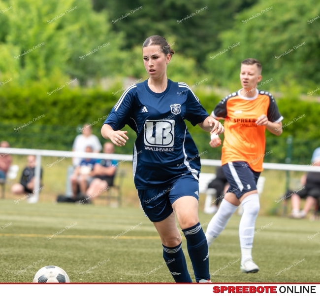 Spreebote-VfB-Damen-setzen-sich-klar-durch_gallery1_31