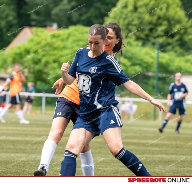 Spreebote-VfB-Damen-setzen-sich-klar-durch_gallery1_32
