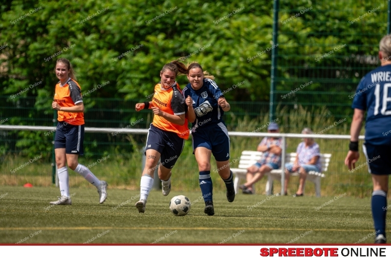 Spreebote-VfB-Damen-setzen-sich-klar-durch_gallery1_35