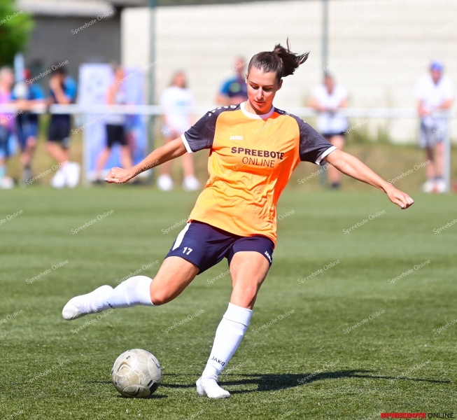 VfB-Frauen-Grun-Weiss-Ahrensfelde-Pokal-004