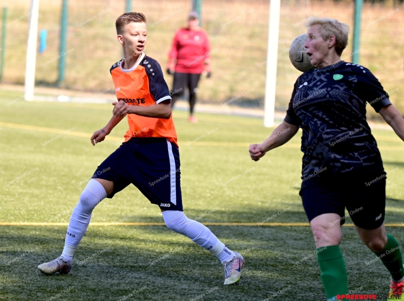 VfB-Frauen-Grun-Weiss-Ahrensfelde-Pokal-012