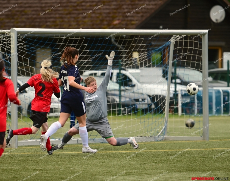 VfB-Frauen-TaucheBorussia.-002