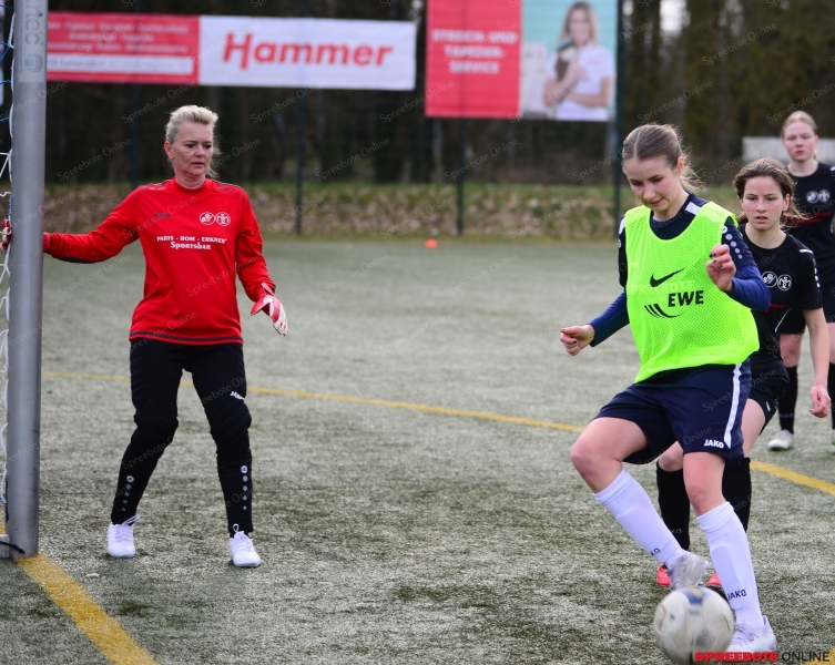 Viertelfinale-Frauen-Steinhofel-Woltersdorf3ARudersdorf-013