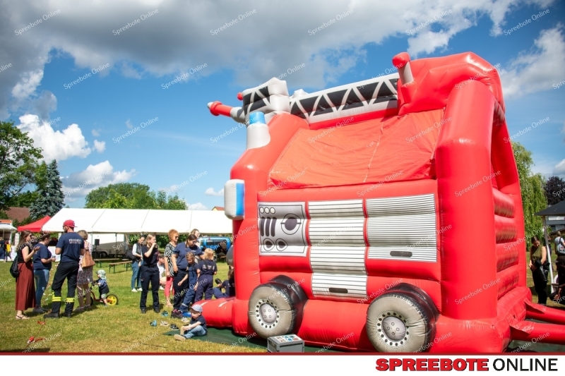 Spreebote-Volle-Power-auf-der-Festwiese_gallery1_01