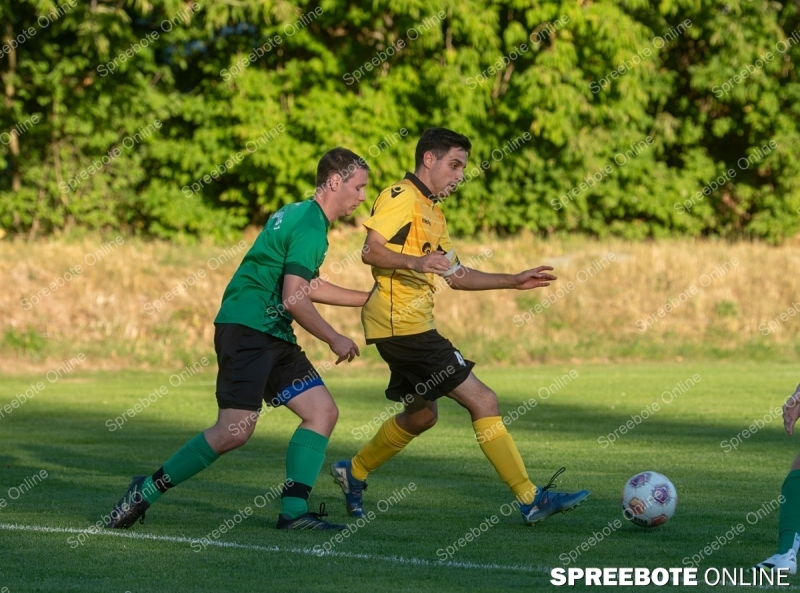 Spreebote-Von-der-Bank-zum-Pokalhelden_gallery1_05