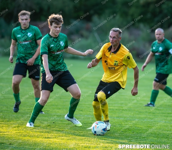 Spreebote-Von-der-Bank-zum-Pokalhelden_gallery1_11
