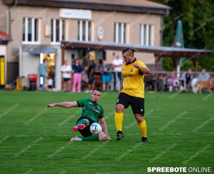 Spreebote-Von-der-Bank-zum-Pokalhelden_gallery1_12