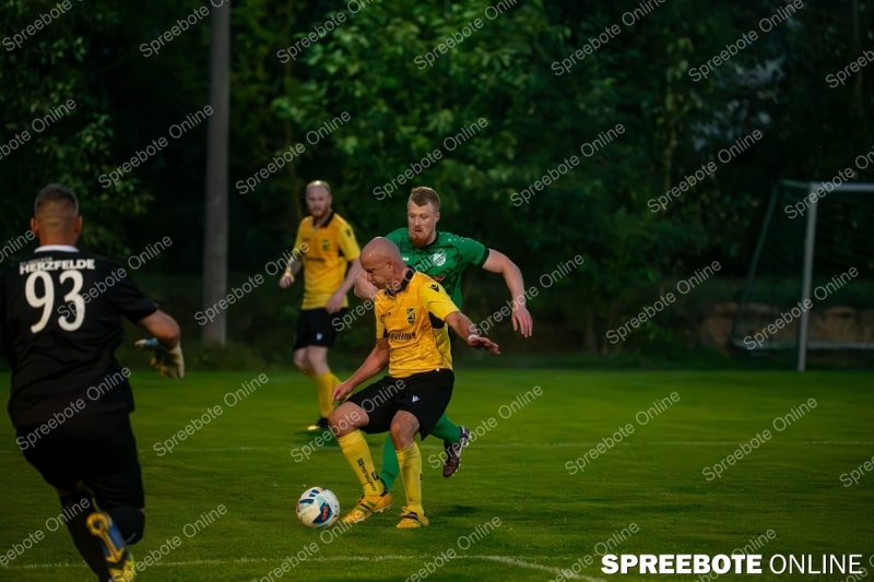 Spreebote-Von-der-Bank-zum-Pokalhelden_gallery1_17