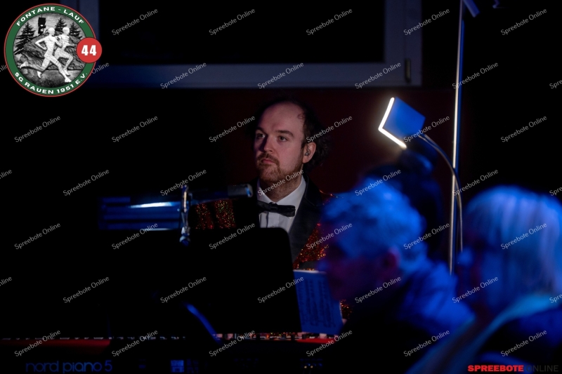 Spreebote-Von-Tragik-zur-Komodie_gallery1_04