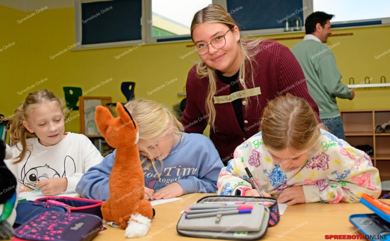 Spreebote-Vorlesetag-Fuwa-Jahn-Kastner-Rahn-002