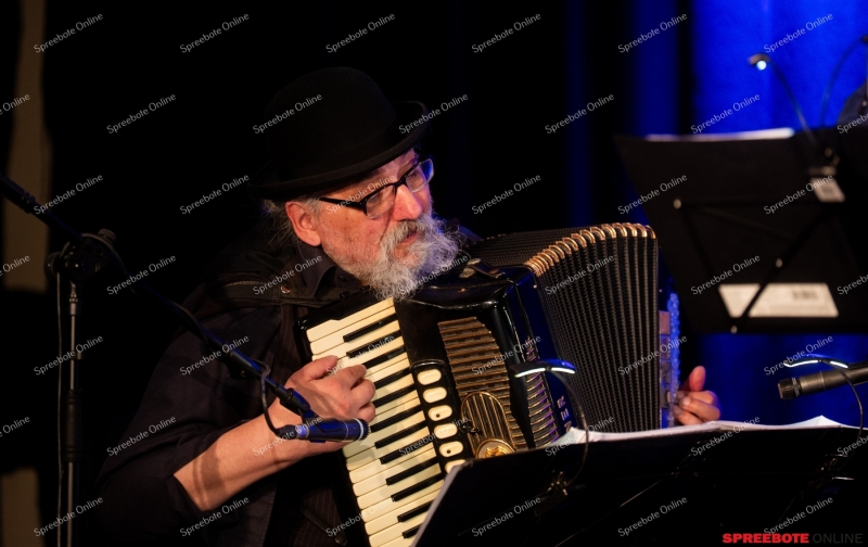 Spreebote-Wenn-Tango-erzahlt_gallery1_01