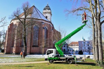 Fachgruppe Kommunalservice Fürstenwalde freut sich über neue Hebebühne