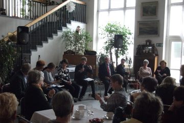 Podiumsdiskussion zum Frauentag