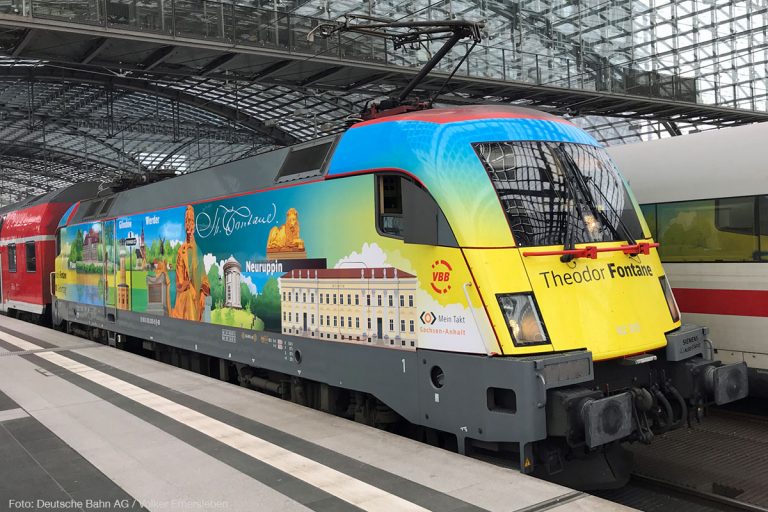 Mit Bahn und Bus zum 140. Baumblütenfest