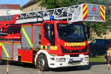 Storkower Feuerwehr erhält langersehnte Drehleiter