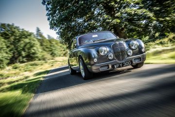Zwei Legendäre Britische Fahrzeuge feiern Jubiläum