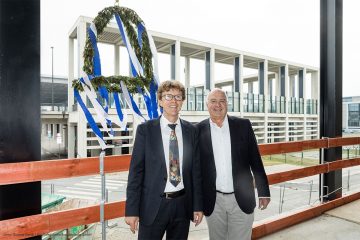 Richtfest für das Terminal 2