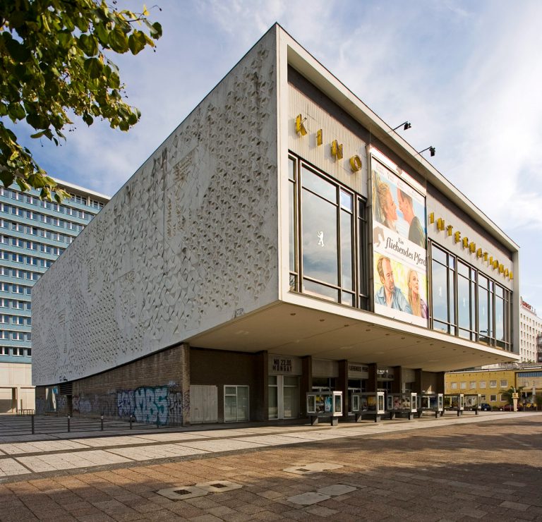 Denkmalschutz-Fördervertrag für das Kino International in Berlin