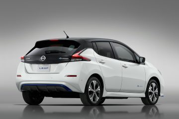 Nissan & ADAC starten E-Auto-Abo