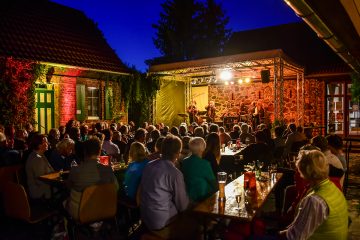 Open Air an der Schulscheune