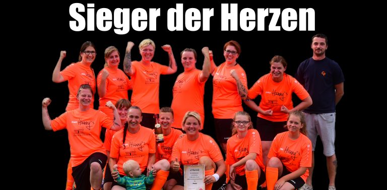 Tanzende Damen beim 3. VfB Ladies Cup