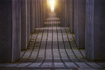 Schüler besuchen Orte des Gedenkens