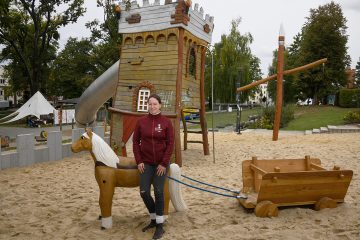 Feierliche Spielplatz-Übergabe