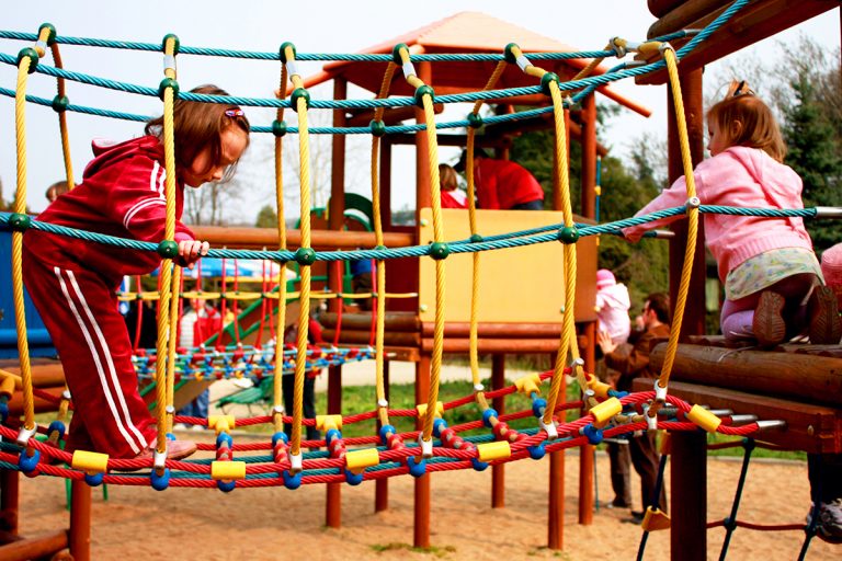 Spielplatz Buchenweg wird weiter verschönert