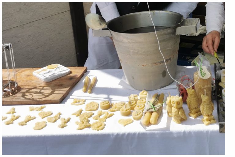 Bienenwachs-Kerzen selbst ziehen