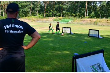 Fußballkids voll bei der Sache