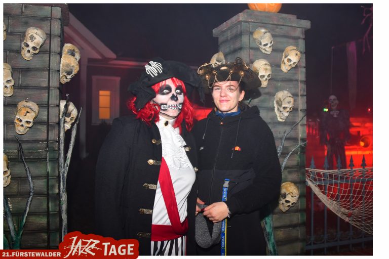 Rauener feiern Halloween