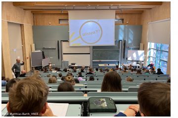 16. Kinderuni