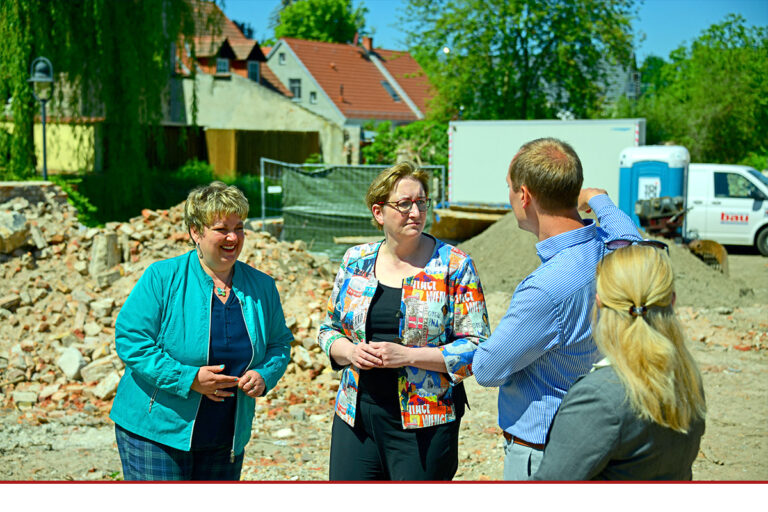Besichtigungstour mit Stadtrundgang