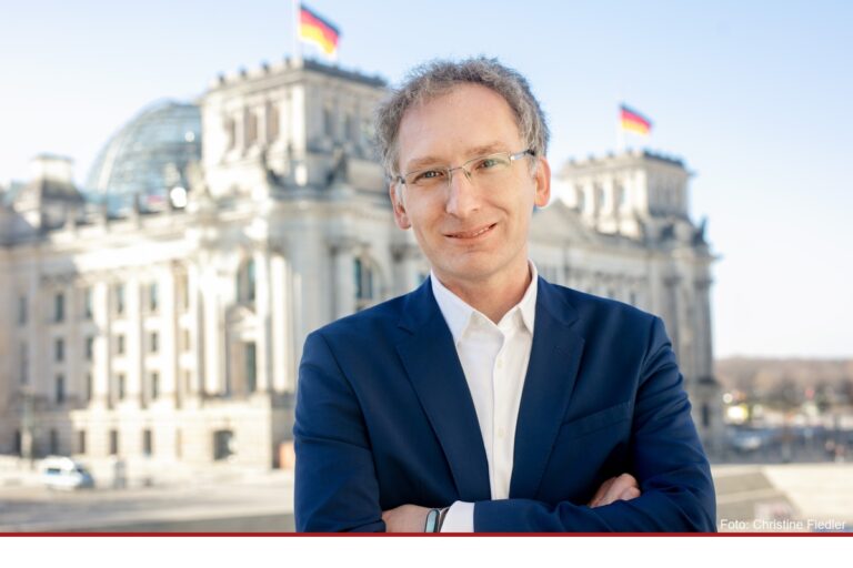 Auch Mandatsträger sollten künftig einzahlen