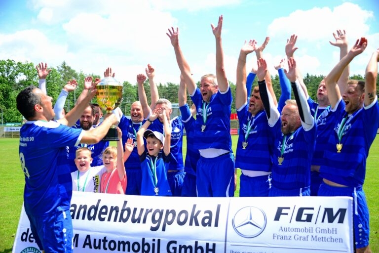 Briesen Ü40 gewinnen Kreispokal