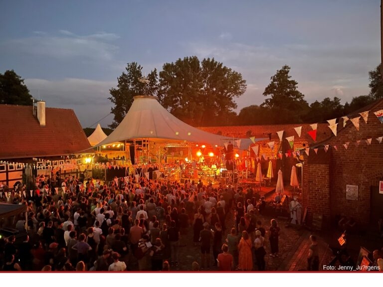 8. alínæ lumr Festival in Storkow