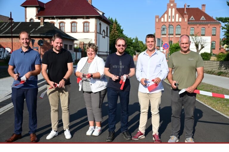 Feierliche Straßenfreigabe