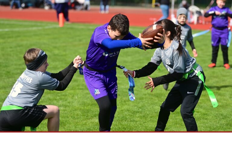 Flag Football in Bestform-Mammoths Bowl