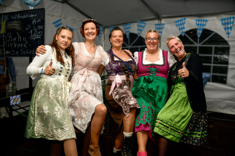 Volle Hütte, volle Party