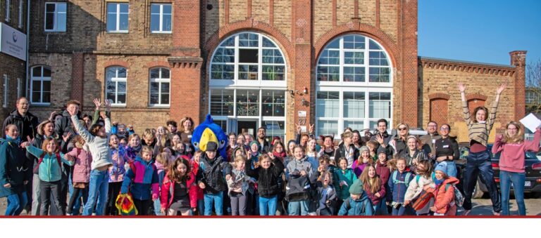 Kinder setzen auf Frieden