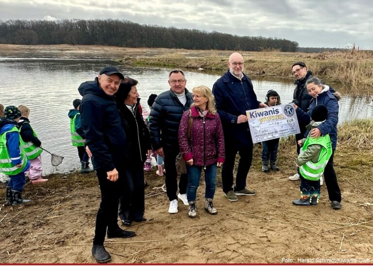 Wie klingt ein Fluss unter Wasser?