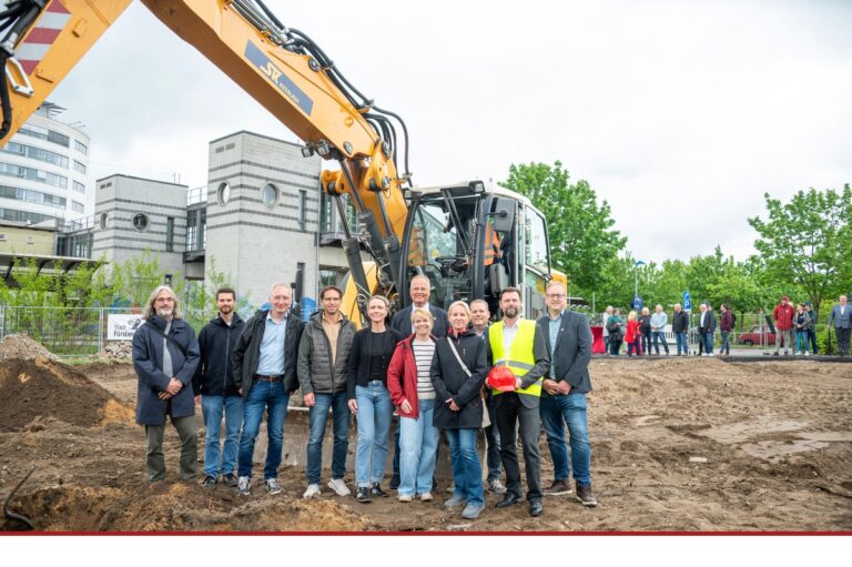Start für Fahrradparkhaus